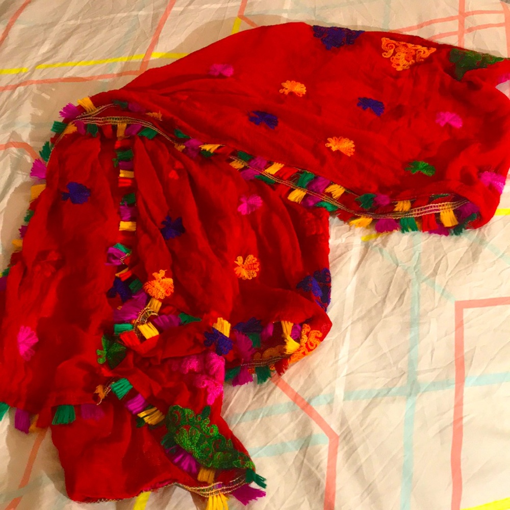 Dupatta chunni shawl scarf stole bright red with colorful embroidery fringe lace